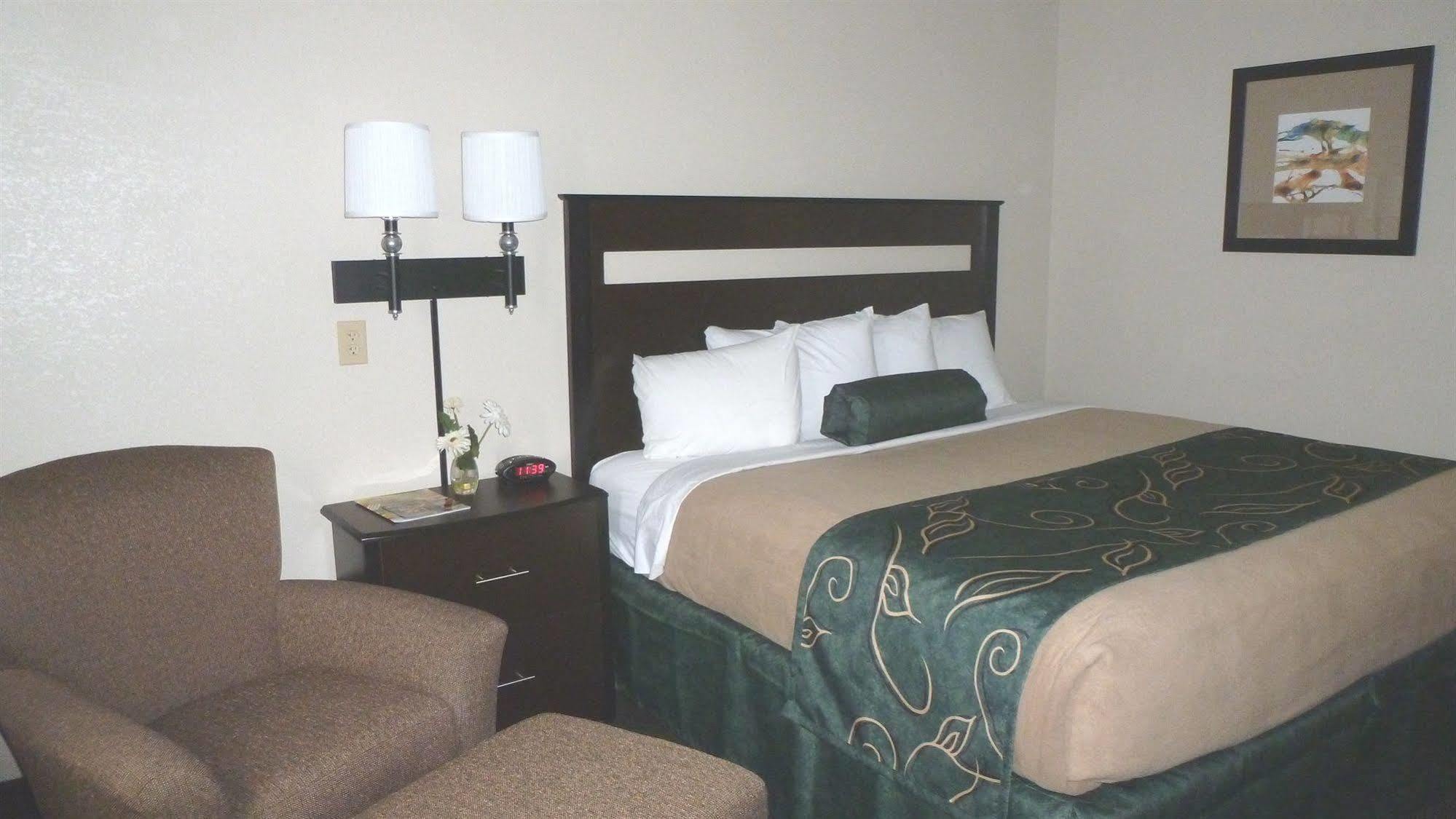 Travelodge By Wyndham Jefferson City Exteriér fotografie